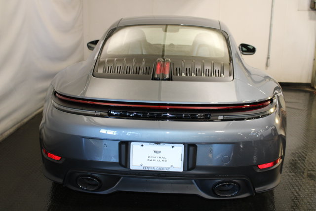 Used 2026 Porsche 911 Carrera T RWD image 6