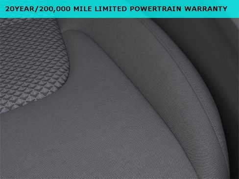 New 2025 Kia Sportage LX image 24