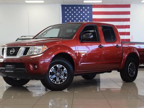 Used 2015 Nissan Frontier Desert Runner RWD image 12