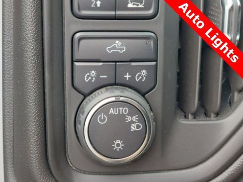 Used 2022 Chevrolet Silverado 1500 Custom image 22