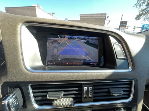 Used 2016 Audi Q5 2.0T Premium Plus w/ Technology Package image 22