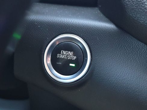 Used 2020 GMC Terrain SLT AWD/4WD image 24