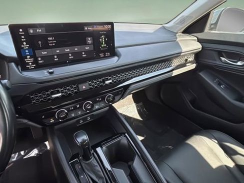 Used 2023 Honda Accord EX-L image 25