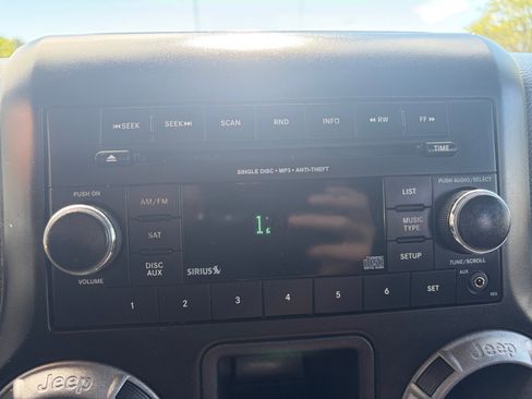 Used 2013 Jeep Wrangler Sport AWD/4WD image 22