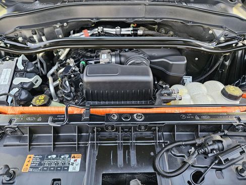 Used 2021 Ford Explorer Limited image 37