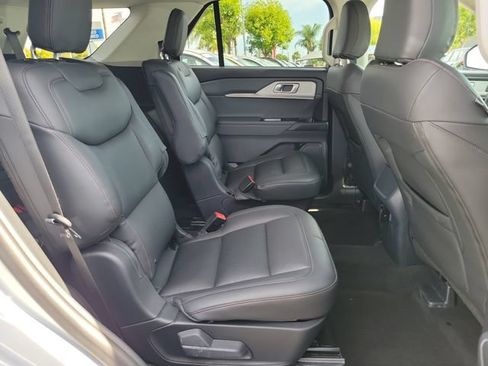 Used 2026 Ford Explorer Active RWD image 20
