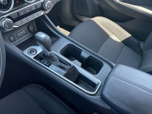Used 2025 Nissan Sentra SV FWD image 19