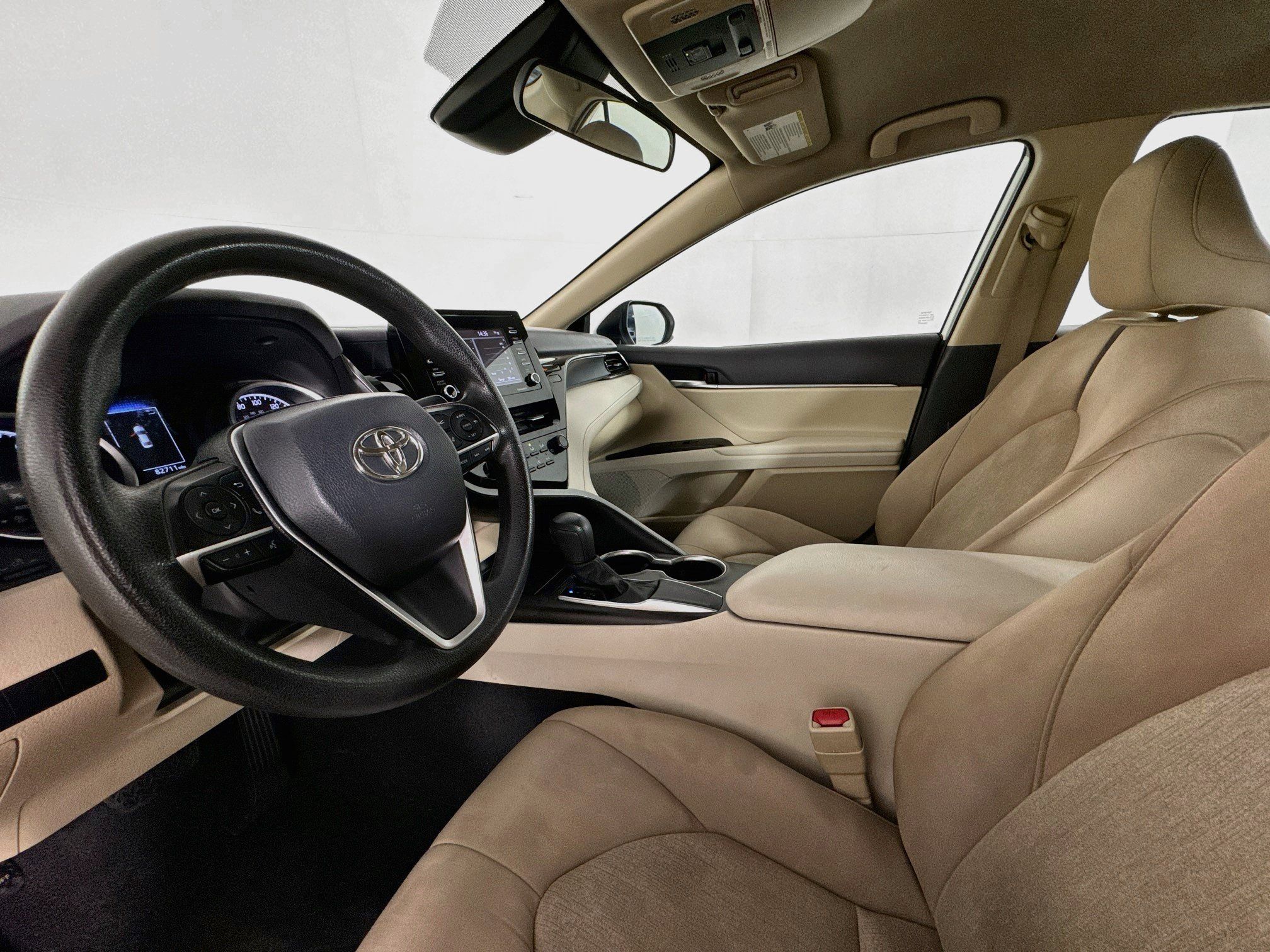 Used 2021 Toyota Camry LE FWD image 19