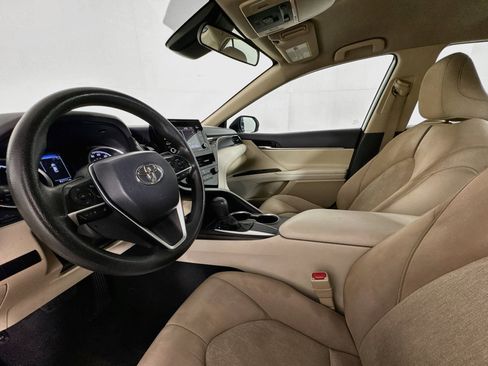 Used 2021 Toyota Camry LE FWD image 19