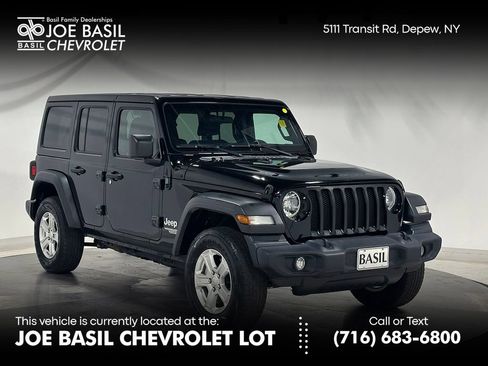 Used 2021 Jeep Wrangler Unlimited Sport AWD/4WD image 1
