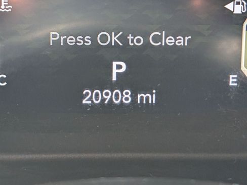 Used 2023 Jeep Wrangler Unlimited Sport AWD/4WD image 3