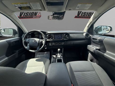 Used 2020 Toyota Tacoma SR AWD/4WD image 28