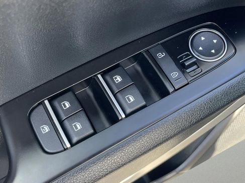 Used 2025 Kia Soul LX w/ LX Technology Package image 19