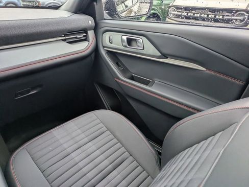 New 2026 Ford Explorer ST-Line w/ ST-Line Street Pack image 20