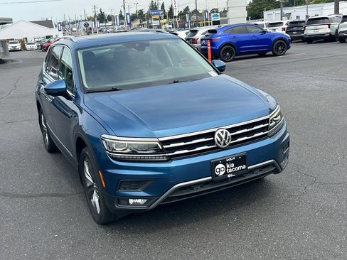 Used 2018 Volkswagen Tiguan SEL Premium AWD/4WD image 7