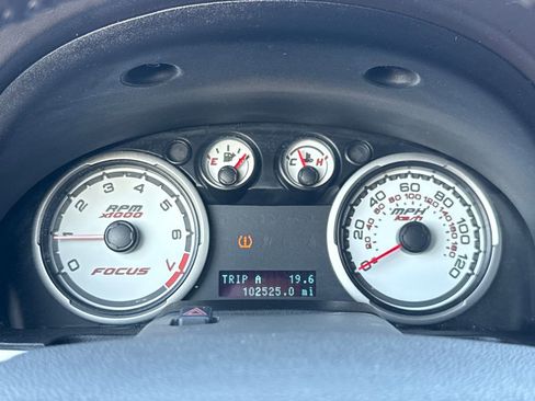 Used 2011 Ford Focus SES w/ 401A Rapid Spec Order Code image 18