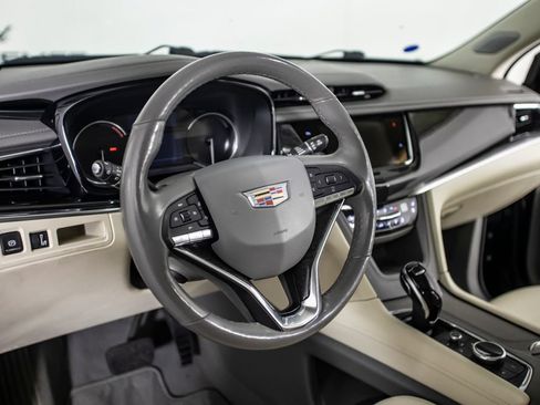 Used 2023 Cadillac XT6 Premium Luxury AWD/4WD image 23