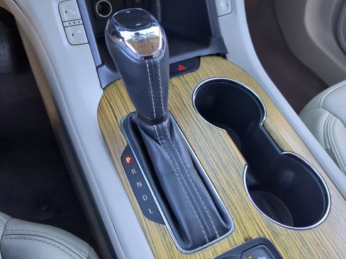 Used 2017 GMC Acadia Denali w/ Technology Package image 28