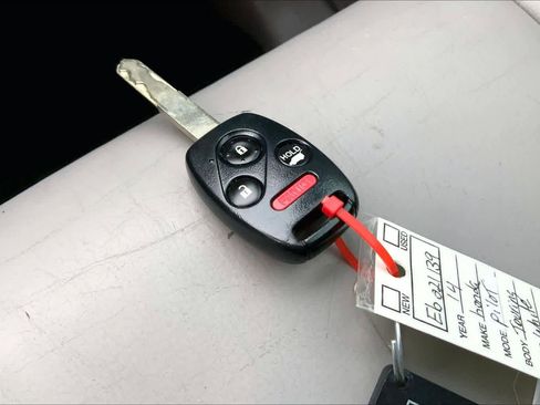 Used 2014 Honda Pilot Touring image 14