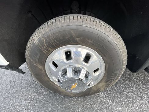 Certified 2026 Chevrolet Silverado 3500 High Country AWD/4WD image 32