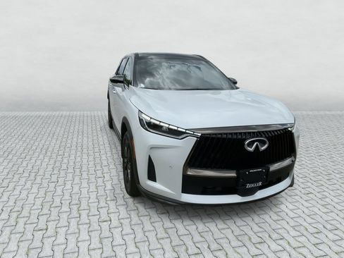 Certified 2026 INFINITI QX60 Autograph w/ Dark Cargo Package AWD/4WD image 3