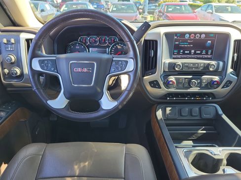 Used 2017 GMC Sierra 1500 SLT w/ SLT Premium Package image 10