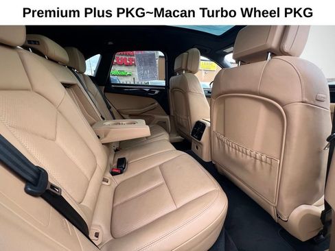 Used 2017 Porsche Macan AWD/4WD image 25