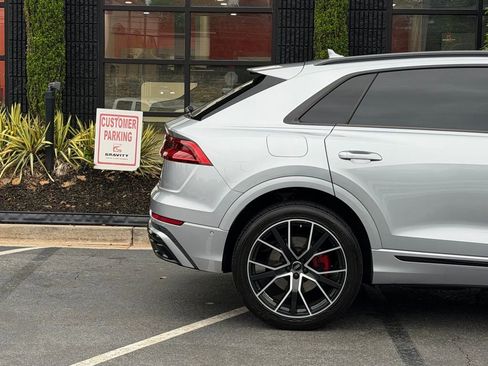 Used 2019 Audi Q8 Premium Plus w/ Premium Plus AWD/4WD image 22