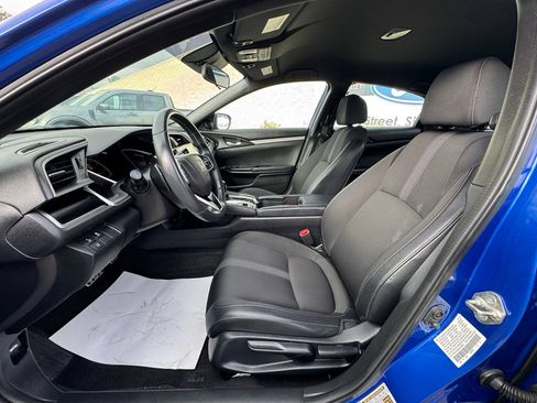 Used 2019 Honda Civic Sport image 14