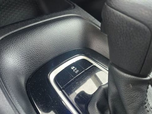 Used 2023 Toyota Corolla LE image 21