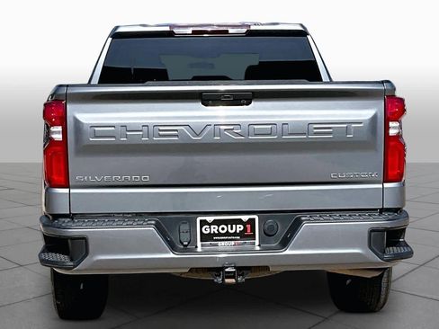 Used 2022 Chevrolet Silverado 1500 Custom w/ Safety Confidence Package AWD/4WD image 5