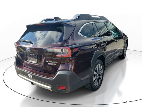 Used 2024 Subaru Outback Touring AWD/4WD image 6