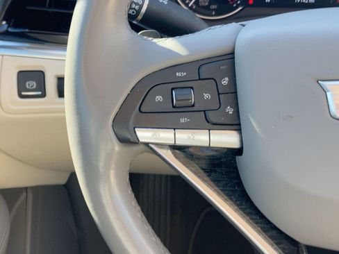 Used 2021 Cadillac XT6 Premium Luxury image 16