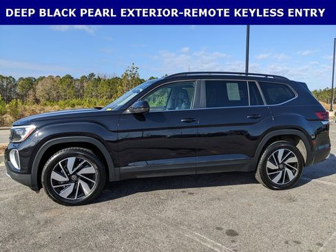 Used 2024 Volkswagen Atlas SE image 8