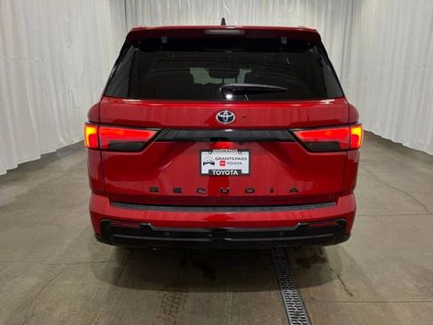 Certified 2023 Toyota Sequoia Platinum AWD/4WD image 5