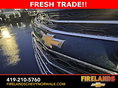 Used 2016 Chevrolet Equinox LTZ w/ Enhanced Convenience Package image 11