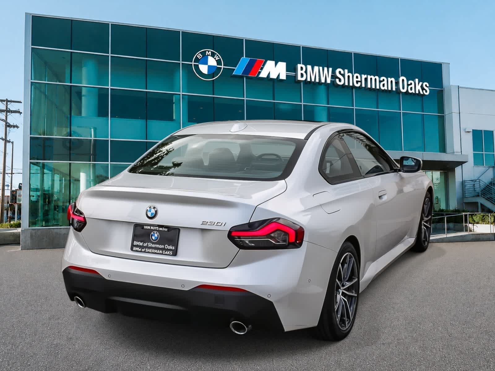 Used 2026 BMW 230i Coupe RWD image 4