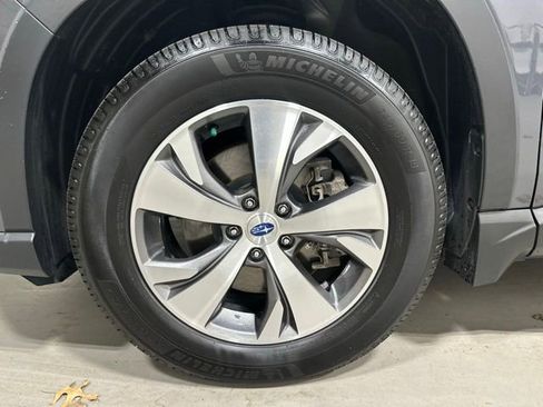 Used 2021 Subaru Ascent Premium w/ Convenience Package AWD/4WD image 24