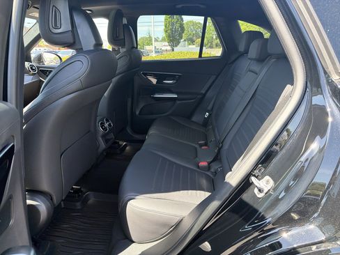 Used 2026 Mercedes-Benz GLC 300 image 24