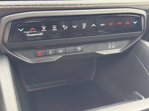 New 2026 Jeep Cherokee Limited AWD/4WD image 34