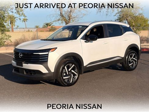 Used 2026 Nissan Kicks SV FWD image 1