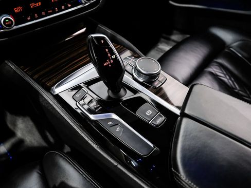 Used 2018 BMW 540i RWD image 31
