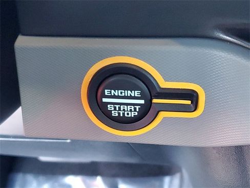 Used 2021 Ford Bronco Badlands image 24