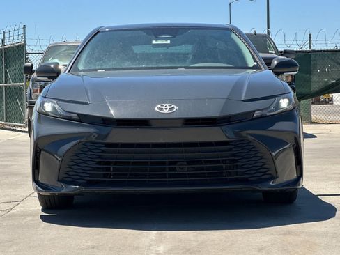 Used 2025 Toyota Camry LE FWD image 11
