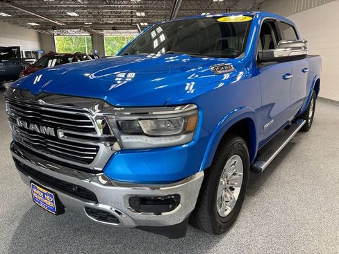Used 2022 RAM 1500 Laramie AWD/4WD image 3