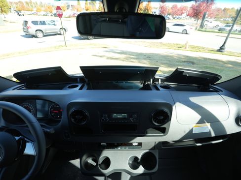 New 2025 Mercedes-Benz Sprinter 2500 image 28