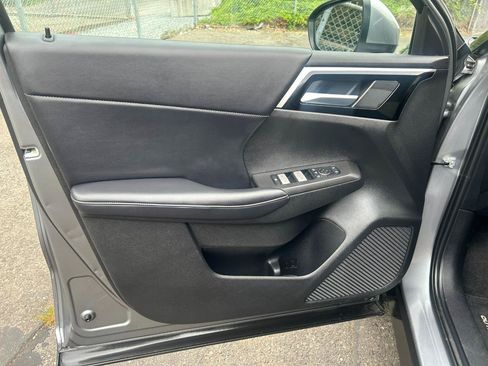 Used 2023 Mitsubishi Outlander SE AWD/4WD image 9