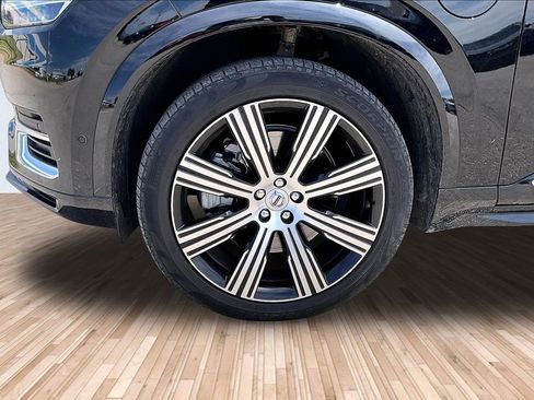 Used 2023 Volvo XC90 T8 Ultimate w/ Lounge Package AWD/4WD image 8