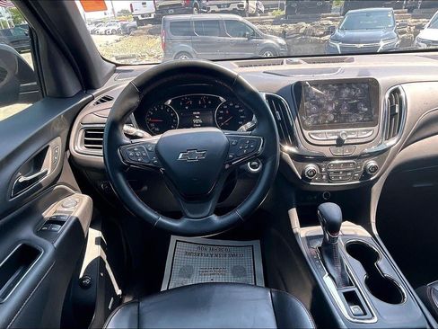 Used 2024 Chevrolet Equinox RS w/ RS Leather Package FWD image 5