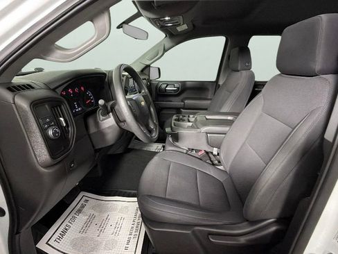 Used 2020 Chevrolet Silverado 1500 Custom w/ Custom Value Package RWD image 17
